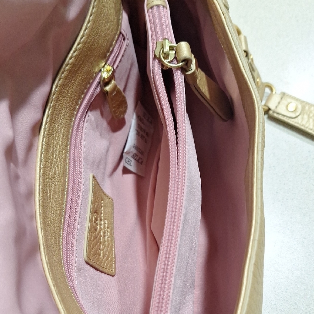 NWOT Cole Haan Cream Shoulder Bag with Leather Material and Slouchy Shape - Picture 3 of 14